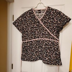 Cherokee Scrub Top
